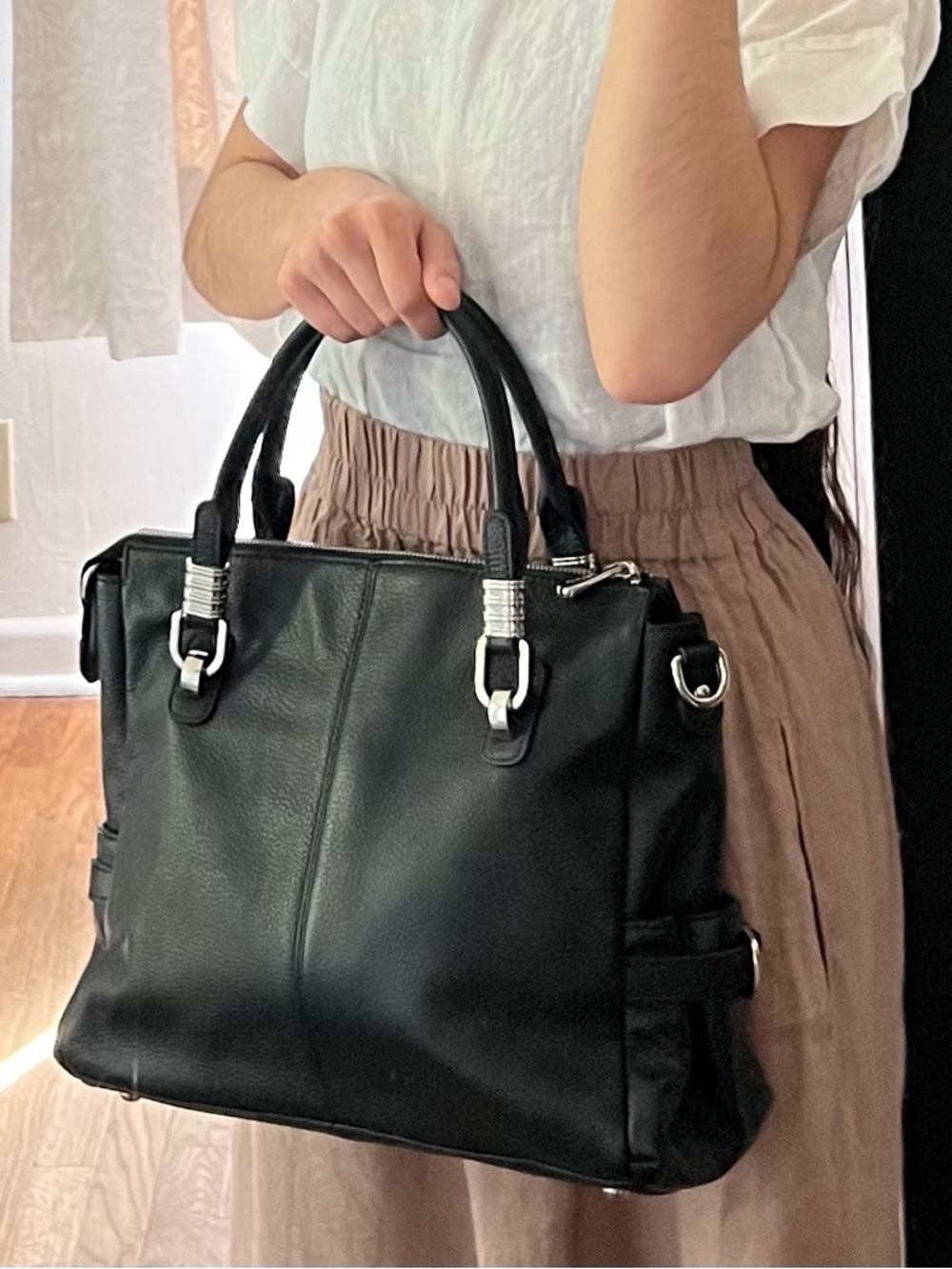 S-Zone Black Pebbled Leather Silver Hardware Casual Everyday Shoulder/Hand Purse